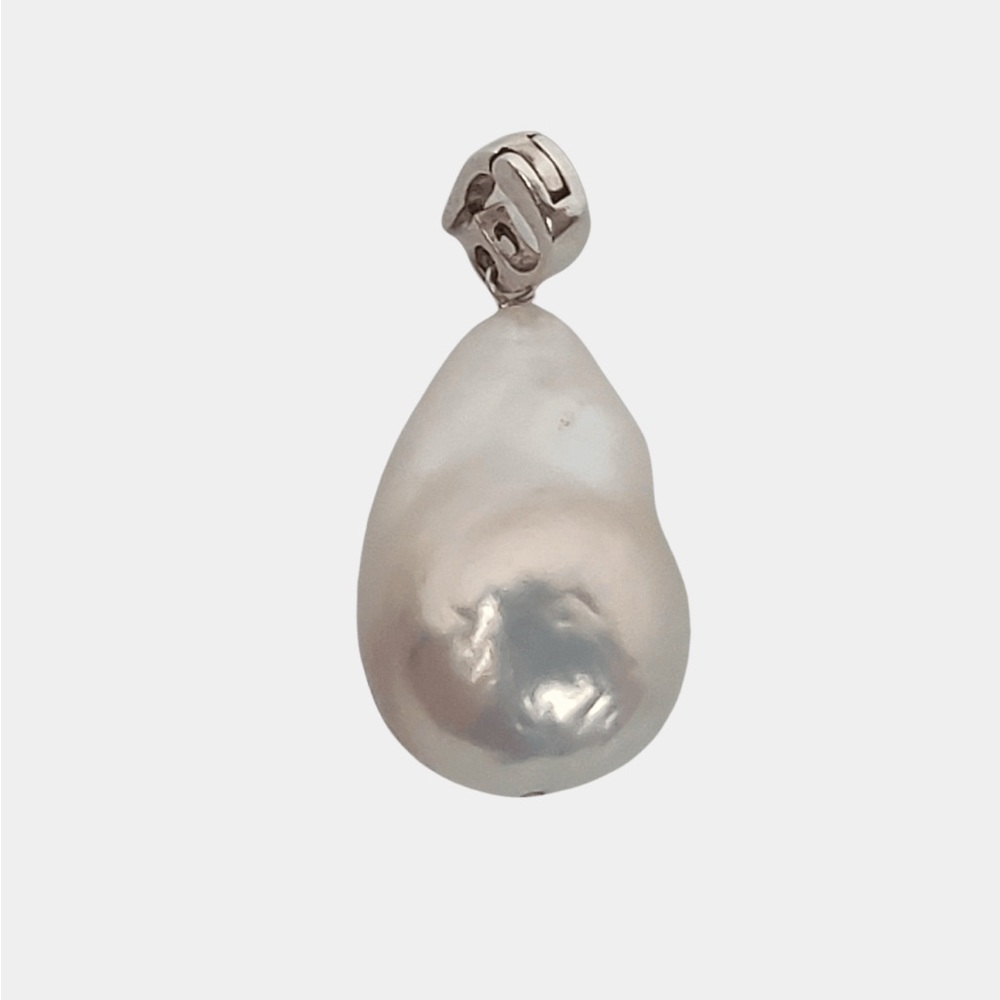 Exquisite Sterling Silver Baroque Pearl Pendent